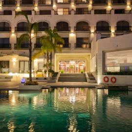 HS HOTSSON Hotel Leon, hotel di Leon