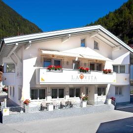 Ferienresidenz La Vita, hotel in Längenfeld