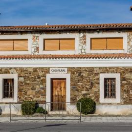 Casa Rural Caseta de los Camineros, hotel in Garrovillas
