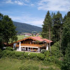 Ferienwohnung am Römerweg Wald, hotel in Inzell
