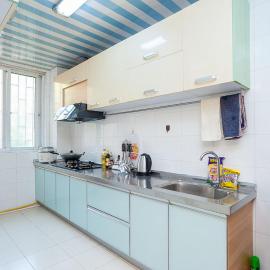 Zhengzhou Zhongyuan·Zhongyuan Wanda· Locals Apartment 00122680, hotel in Zhengzhou