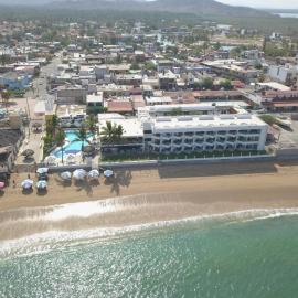 Hotel Barra de Navidad, khách sạn ở Barra de Navidad