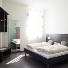 eee Hotel Traun, hotell i Linz