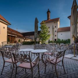 Chateau Krakovany, hotel u gradu Krakovany