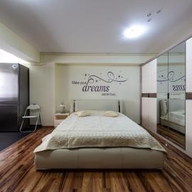 Luxury Radox Airport Bucharest, hotel di Otopeni