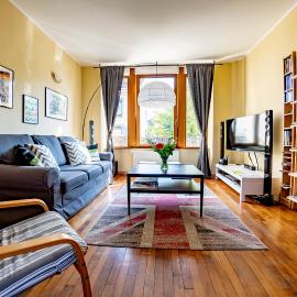 L'Enchantraine - gîte tout confort et tarif tout inclus - appartement spacieux et accueillant sur Epinal, hotel en Épinal