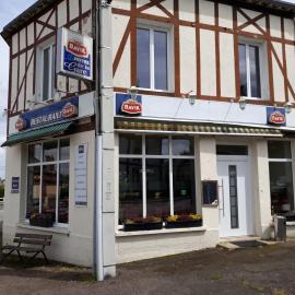 Hotel De La Gare, hotel en Sainte-Gauburge-Sainte-Colombe