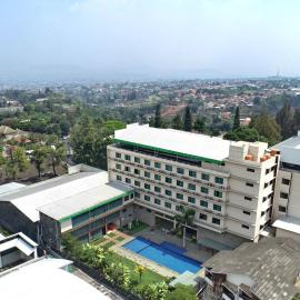 Novena Hotel Bandung، فندق في باندونغ