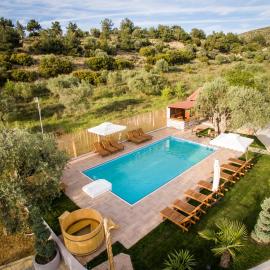 Mythos Bungalows