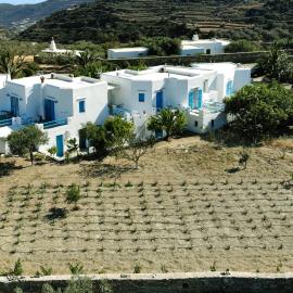 Smaragda Rooms & Studios, מלון בפלאטיס יאלוס סיפנוס