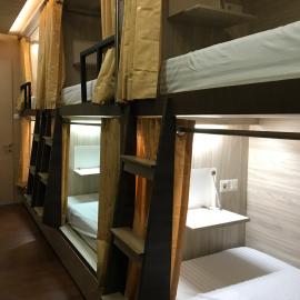 The Colour Hostel, hotelli kohteessa Pontianak