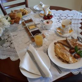 Robin's Nest B&B, hotel in Wilmot