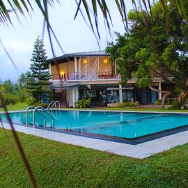 Nico Lagoon Hotel, Hotel in Pamunugama