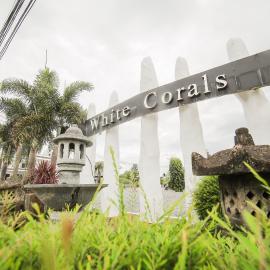 Bataan White Corals Beach Resort، فندق في مورونغ