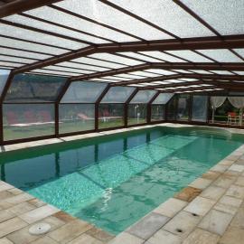 Can Mahola, hotel u gradu Beuda