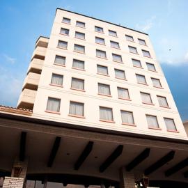 Shimabara Station Hotel: Shimabara şehrinde bir otel