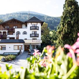 Ferienhotel Bergland, Hotel in Arzl im Pitztal