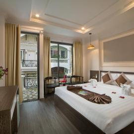 Galliot Central Hotel