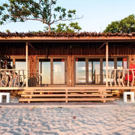 Viesnīca Crusoe Cabins Casobe pilsētā Calatagan