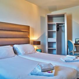 Adonis Hotel Bayonne – hotel w Bajonnie