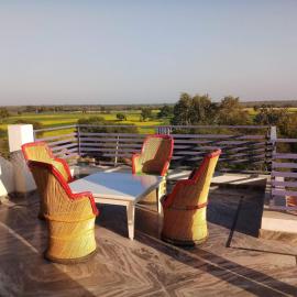 IbisHouse Farm Stay, hotel in Bharatpur