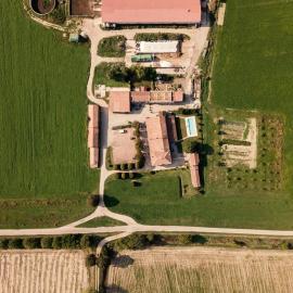 Agriturismo Albero del Latte，Bagnolo San Vito的飯店
