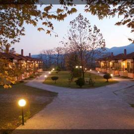 Paradise Studios, hotel in Kato Loutraki