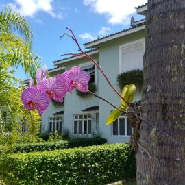 Casa Condominio Fechado Total Segurança - Juquehy, hotel in Juquei