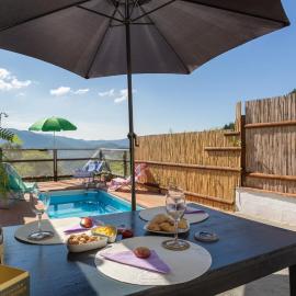 Casa Kiwi - Remote Nature Hideaway, готель у місті Longoio