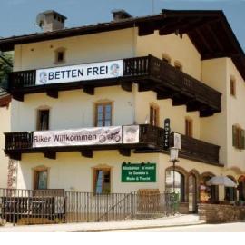 SnowBunnys BackPackers Hostel, hotel u gradu Kicbil