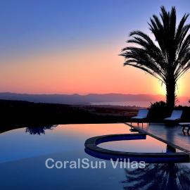 ELITE Amazing Villa with Heated Pool by Coral Sun Villas, hotel sa Polis Chrysochous