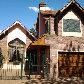 Bed & breakfast Familia San Martín, hotel in Vicente López