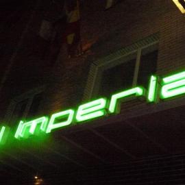 Hotel Imperial، فندق في فوبرتال