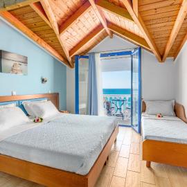 Mesogeios 2000, hotel u gradu 'Ligia'