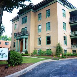 Inn at 835 Boutique Hotel