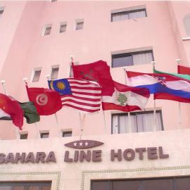 Sahara Line Hotel، فندق في العيون