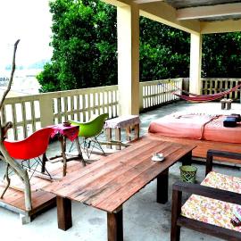 backpackers guesthouse Border, hotel in Nago