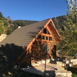 Chalet in the Forest, hotell i Kalavrita