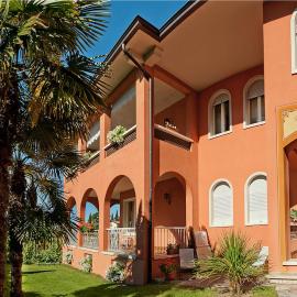 Villa Telli, hotel in Garda