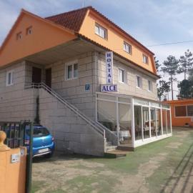 Hostal Alce, hotel v destinácii Nigrán