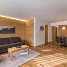 ALMA mountain residence, hotel en Dobbiaco