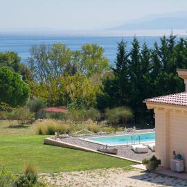 Driftwood Villa, hotell i Karavadhos