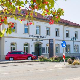 Bahnhof-Erzingen, hotel, coffee & more, hotel v destinácii Erzingen