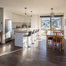 Retreat for all seasons, hotel in Wanaka