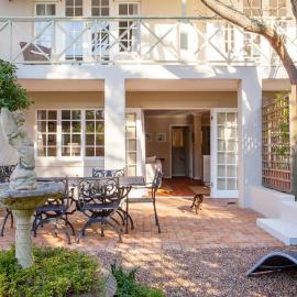33 Strawberry Lane - Studio and Cottage