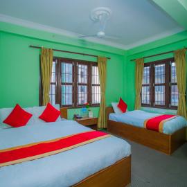 OYO 233 Waling Fulbari Guest House, hotel di Bālāju