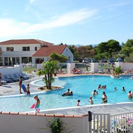 Lagrange Vacances Le Mas de Torreilles، فندق في توراي