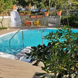 Aparthotel Villa Marinù, hotel em Forio d'Ischia