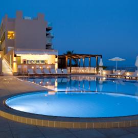 Erytha Hotel & Resort Chios, hotel en Karfas