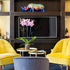 Best Western Journel Nice Saint-Laurent-du-Var – hotel w mieście Saint-Laurent-du-Var